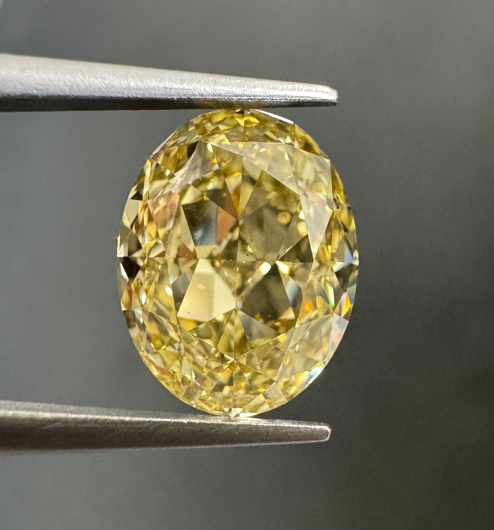 Loose Diamond - OVAL 2.73ct Fancy Brownish Yellow VS1 (1 of 1)