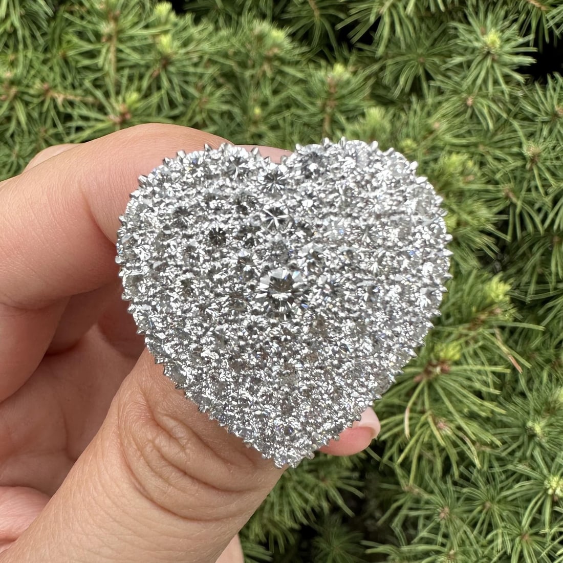 Vintage 7ctw White Gold Diamond Heart Brooch Pendant: Vintage 7ctw White Gold Diamond Heart Brooch Pendant This exquisite vintage brooch pin pendant features a heart design crafted from solid 12-14k white gold. Adorned with numerous natural genuine round