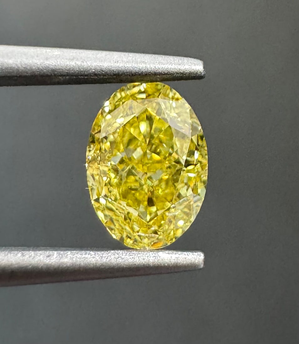 Loose Diamond - OVAL 0.71ct Fancy Intense Yellow VVS1 (1 of 1)