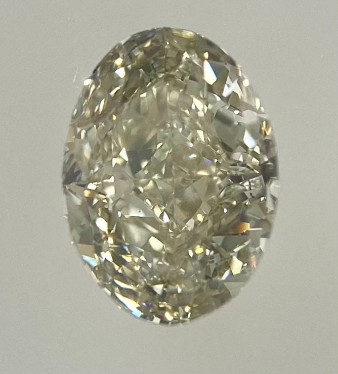 Loose Diamond - OVAL 1.04ct Fancy Brownish Greenish Yellow VS2: Loose Diamond - OVAL 1.04ct Fancy Brownish Greenish Yellow VS2 Source: Natural Shape: OVAL Carats: 1.04 Color: Fancy Brownish Greenish Yellow Certification: GIA The Diamond Depot Guarantee: All items