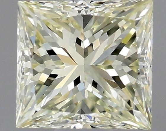 Loose Diamond - PRINCESS 0.57ct U-V VVS2: Loose Diamond - PRINCESS 0.57ct U-V VVS2 Source: Natural Shape: PRINCESS Carats: 0.57 Color: U-V Certification: GIA Video: