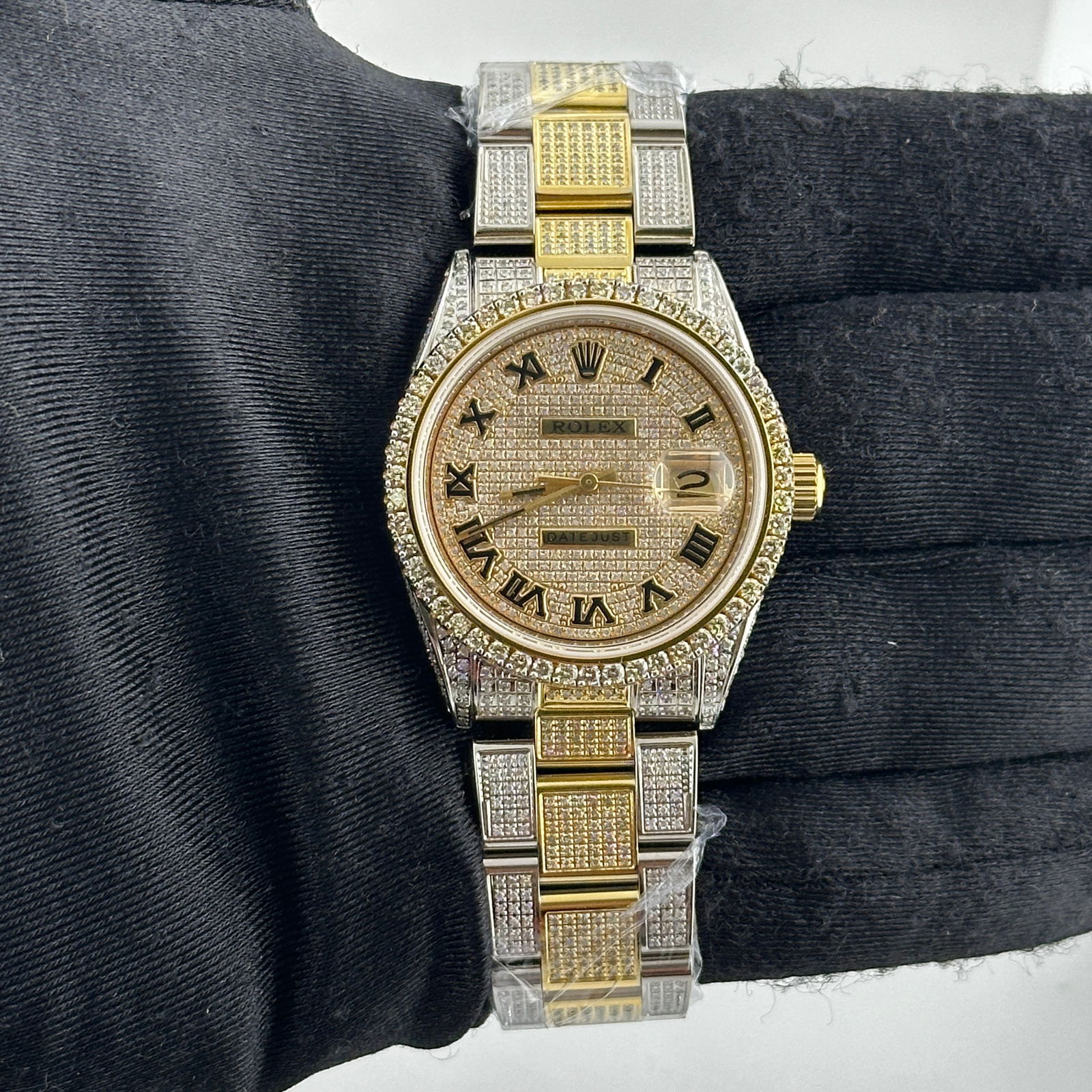Rolex 1601 Datejust Mens Watch with Iced Out Roman Dial and Aftermarket Oyster Bracelet (1 of 3)