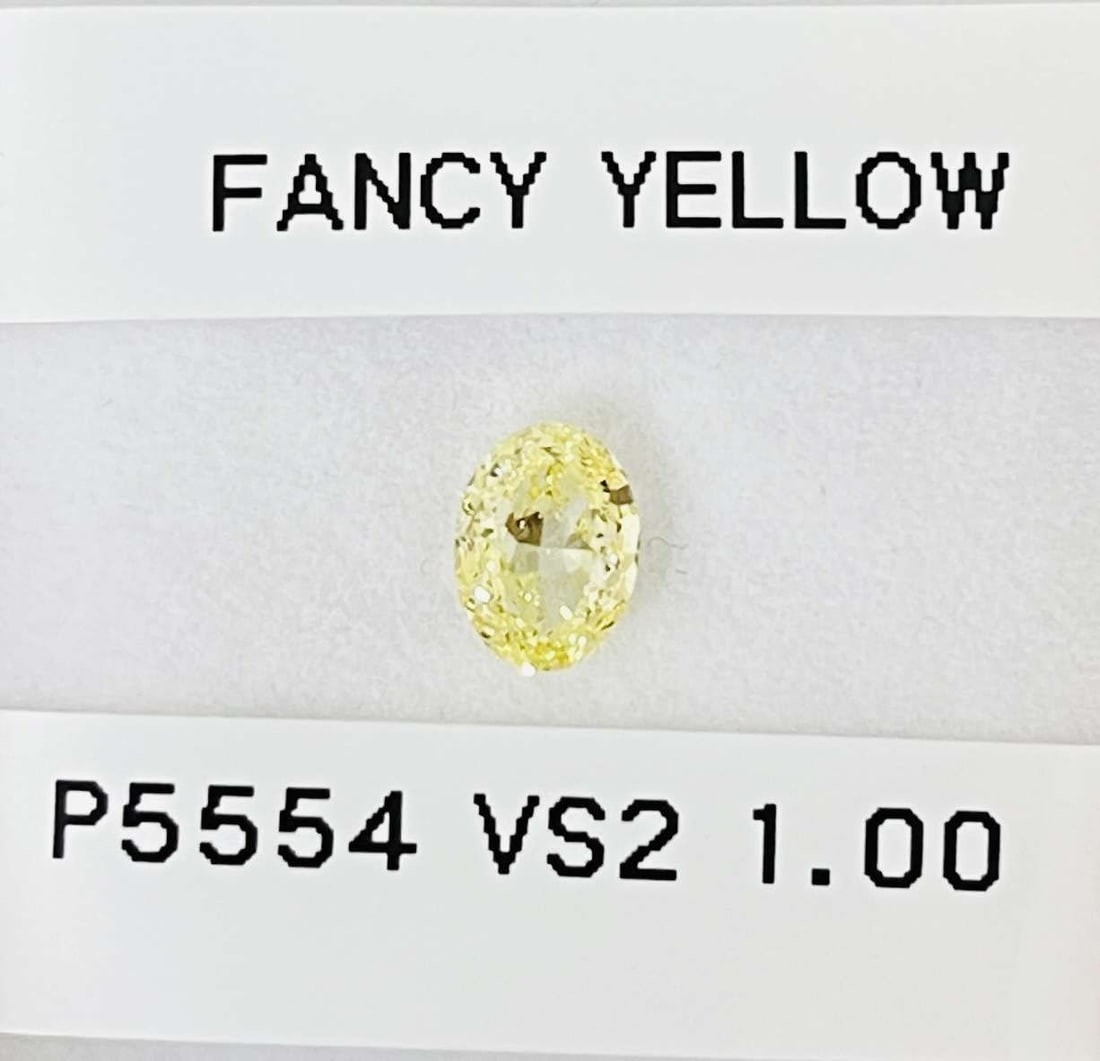 Loose Diamond - OVAL 1.0ct Fancy Yellow VS2: Loose Diamond - OVAL 1.0ct Fancy Yellow VS2 Source: Natural Shape: OVAL Carats: 1.0 Color: Fancy Yellow Certification: GIA Video: