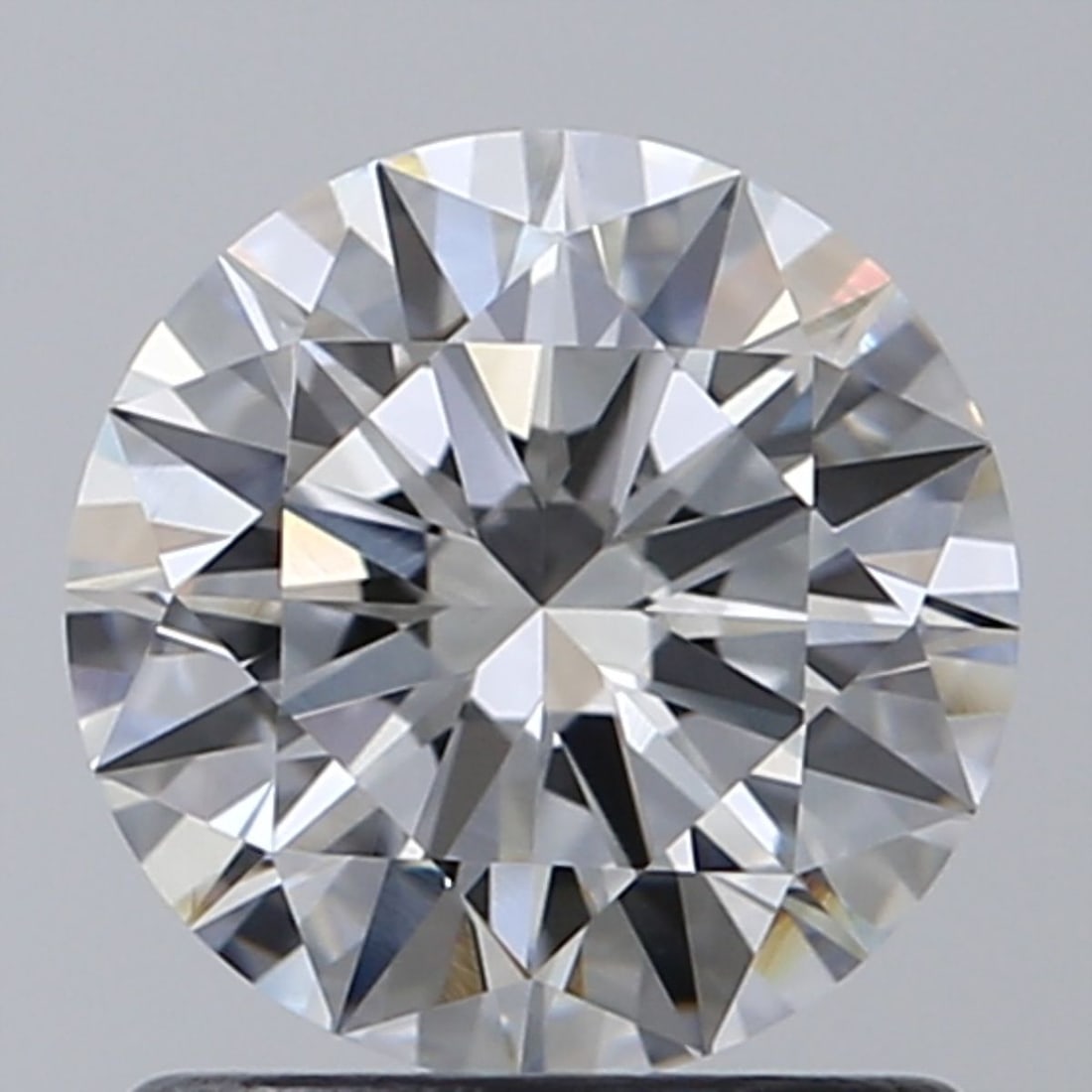 Loose Diamond - ROUND 1.04ct E VS1: Loose Diamond - ROUND 1.04ct E VS1 Source: Natural Shape: ROUND Carats: 1.04 Color: E Clarity: VS1 Certification: GIA Video: