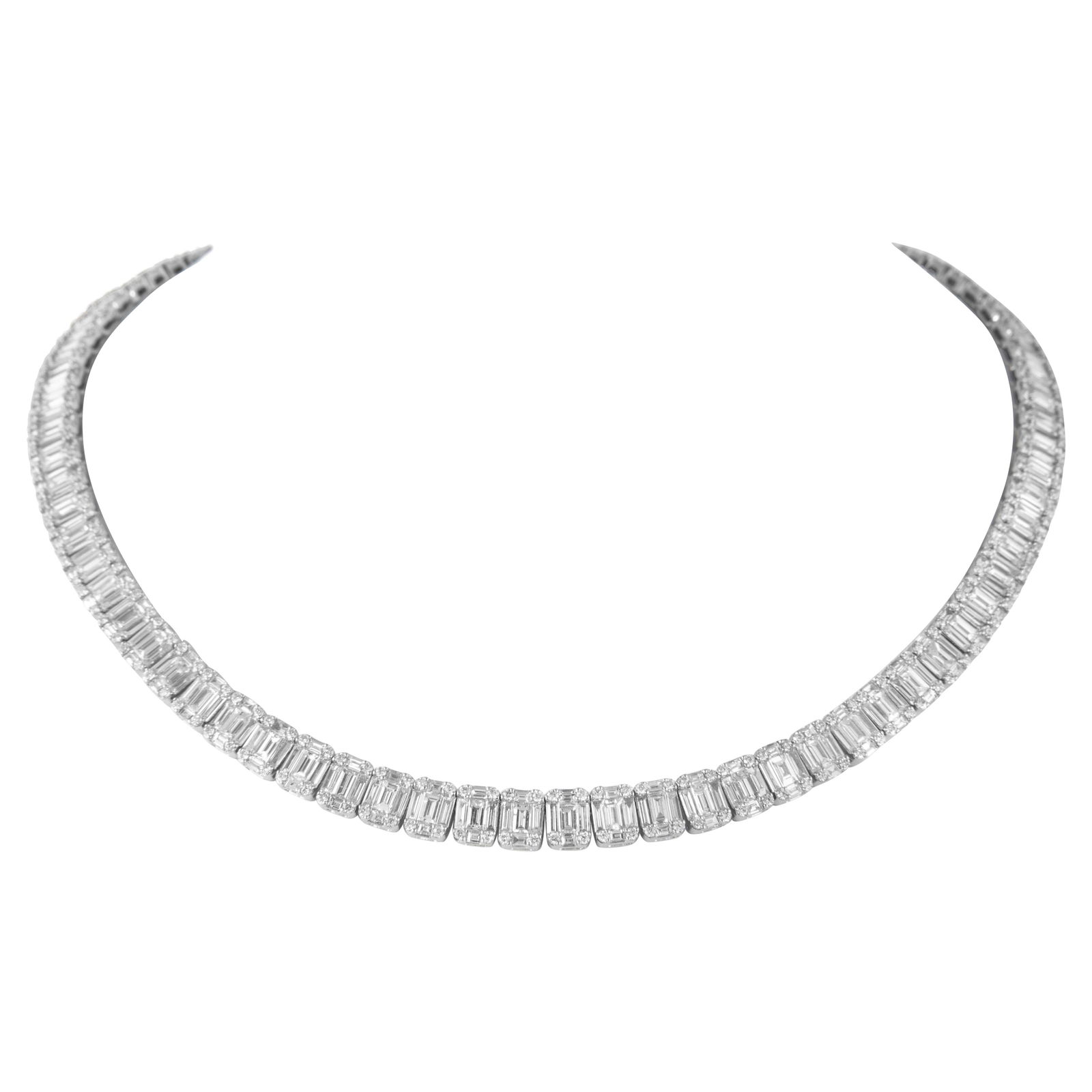 22.75ct Diamond Illusion Tennis Necklace 18k White Gold 16in: 22.75ct Diamond Illusion Tennis Necklace 18k White Gold 16in This exquisite 22.75ct Diamond Illusion Set Tennis Necklace is crafted from luxurious 18k white gold and showcases a stunning design that m