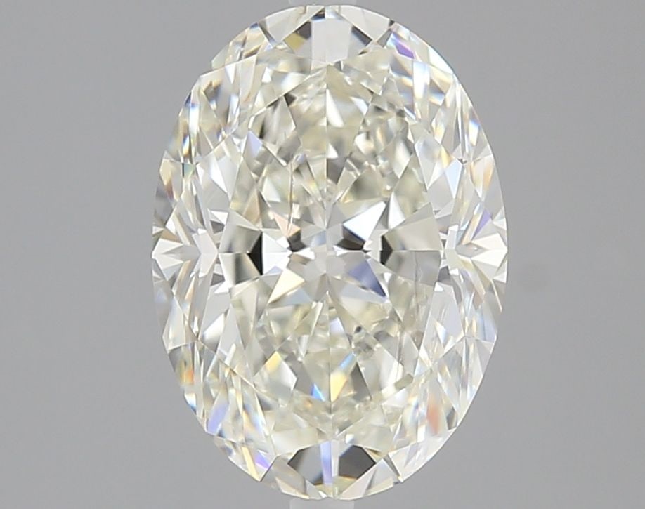 Loose Diamond - OVAL 2.5ct J SI2: Loose Diamond - OVAL 2.5ct J SI2 Source: Natural Shape: OVAL Carats: 2.5 Color: J Clarity: SI2 Certification: GIA Video: