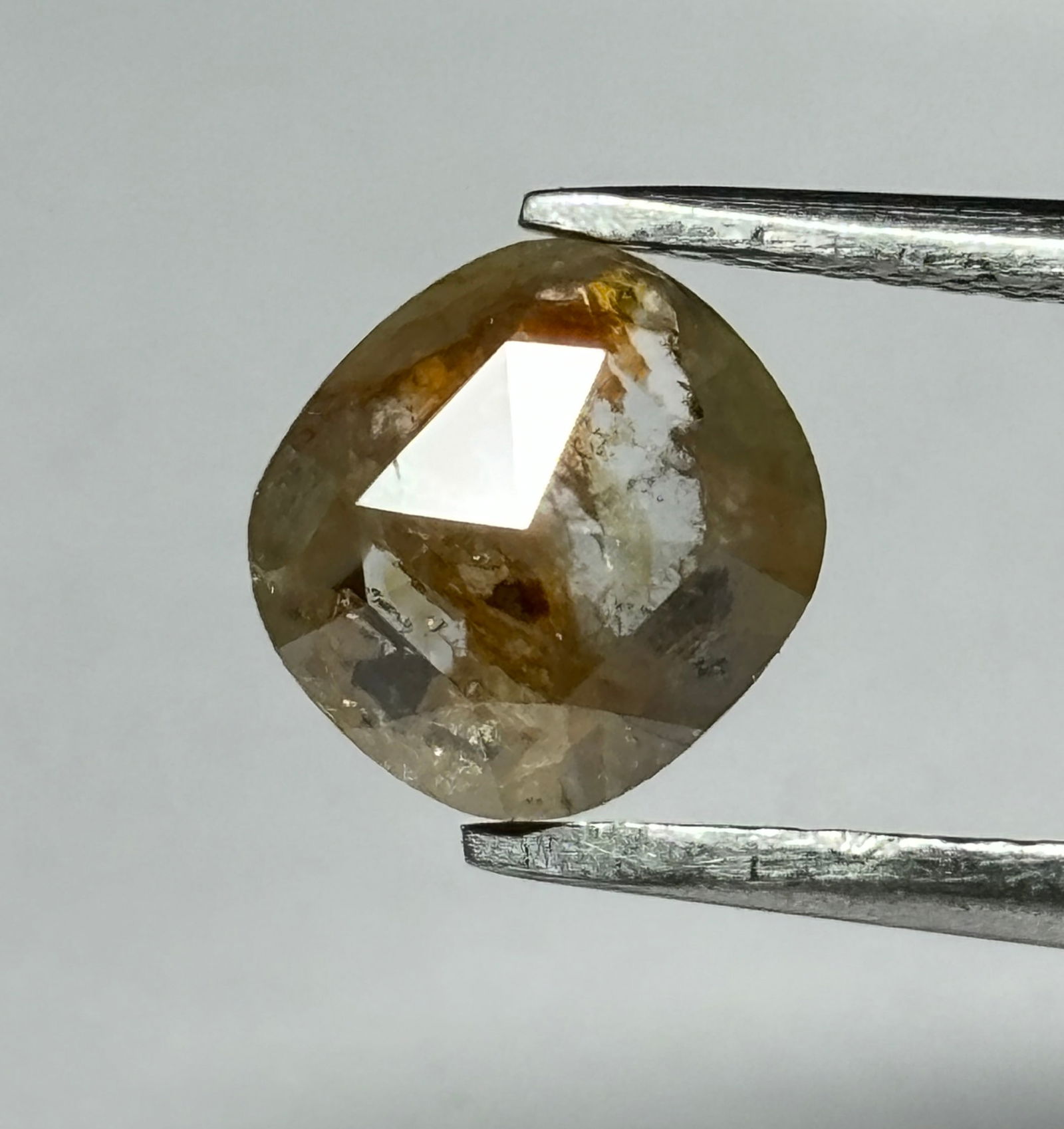 Loose Diamond - OVAL 1.1ct Fancy Salt and Pepper I3: Loose Diamond - OVAL 1.1ct Fancy Salt and Pepper I3 Source: Natural Shape: OVAL Carats: 1.1 Color: Fancy Salt and Pepper Certification: NONE The Diamond Depot Guarantee: All items in this auction are