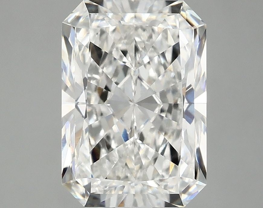 Loose Diamond - RADIANT 3.07ct F VS1: Loose Diamond - RADIANT 3.07ct F VS1 Source: This is a real non-mined Diamond that has been grown in a lab Shape: RADIANT Carats: 3.07 Color: F Clarity: VS1 Certification: IGI Video: