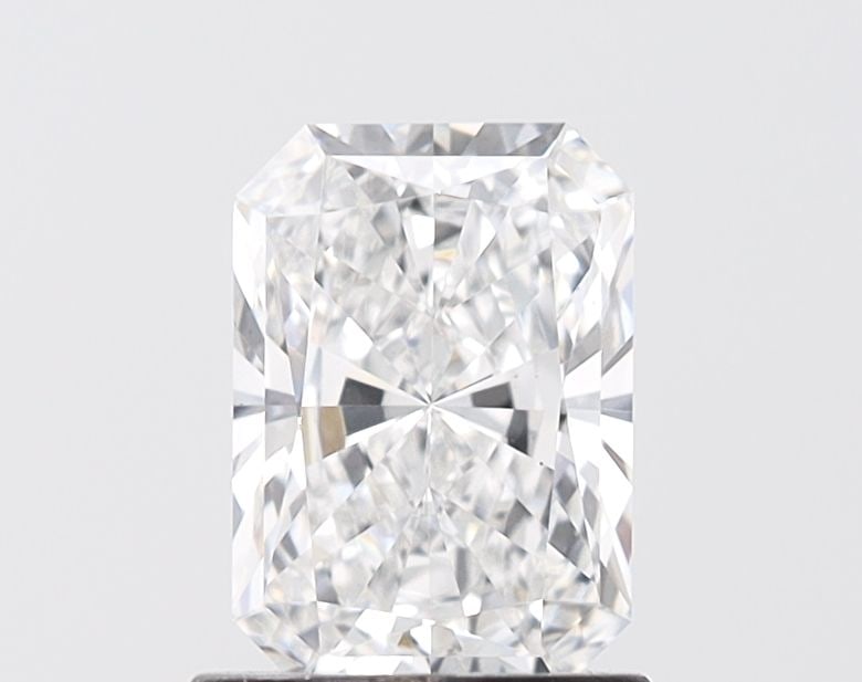 Loose Diamond - RADIANT 1.08ct E VS1: Loose Diamond - RADIANT 1.08ct E VS1 Source: This is a real non-mined Diamond that has been grown in a lab Shape: RADIANT Carats: 1.08 Color: E Clarity: VS1 Certification: IGI Video: