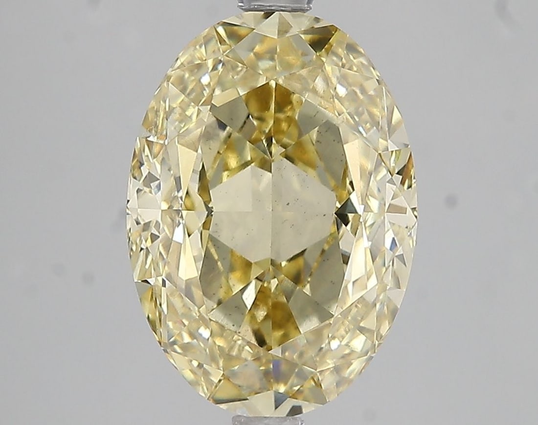 Loose Diamond - OVAL 4.09ct Fancy Intense Yellow VS2: Loose Diamond - OVAL 4.09ct Fancy Intense Yellow VS2 Source: This is a real non-mined Diamond that has been grown in a lab Shape: OVAL Carats: 4.09 Color: Fancy Intense Yellow Certification: IGI Video