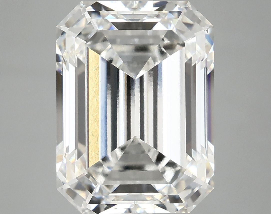 Loose Diamond - EMERALD 7.17ct F VVS2: Loose Diamond - EMERALD 7.17ct F VVS2 Source: This is a real non-mined Diamond that has been grown in a lab Shape: EMERALD Carats: 7.17 Color: F Clarity: VVS2 Certification: IGI Video: