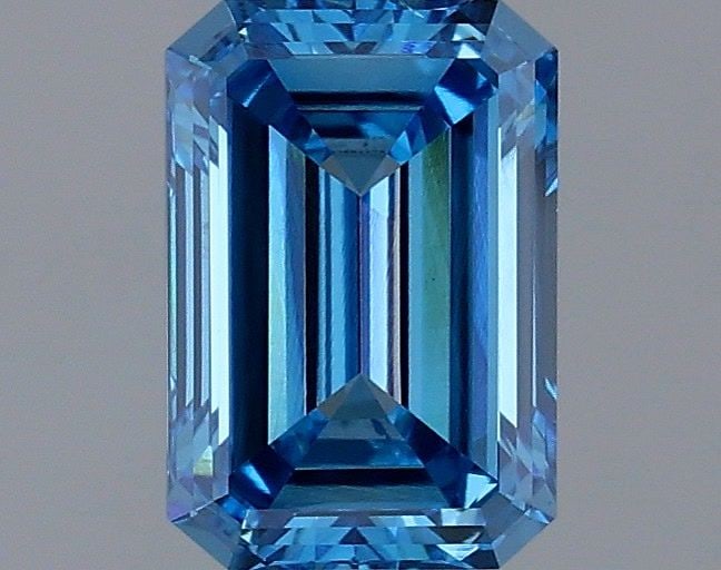 Loose Diamond - EMERALD 1.17ct Fancy Vivid Blue VS1: Loose Diamond - EMERALD 1.17ct Fancy Vivid Blue VS1 Source: This is a real non-mined Diamond that has been grown in a lab Shape: EMERALD Carats: 1.17 Color: Fancy Vivid Blue Certification: IGI Video: