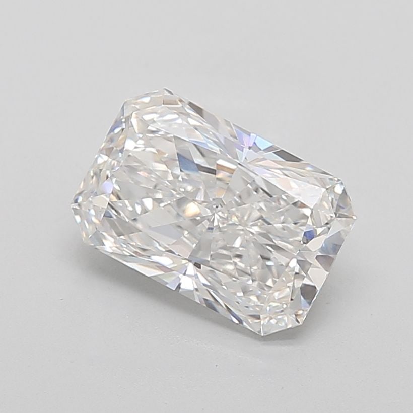 Loose Diamond - RADIANT 4.02ct F VVS2: Loose Diamond - RADIANT 4.02ct F VVS2 Source: This is a real non-mined Diamond that has been grown in a lab Shape: RADIANT Carats: 4.02 Color: F Clarity: VVS2 Certification: IGI The Diamond Depot Guar