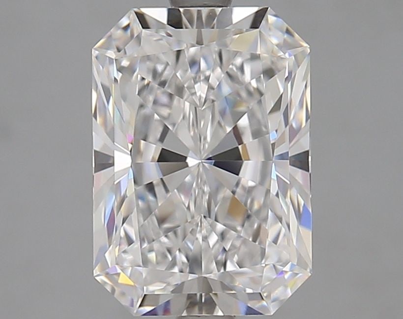Loose Diamond - RADIANT 3.08ct D VVS2: Loose Diamond - RADIANT 3.08ct D VVS2 Source: This is a real non-mined Diamond that has been grown in a lab Shape: RADIANT Carats: 3.08 Color: D Clarity: VVS2 Certification: GIA Video: