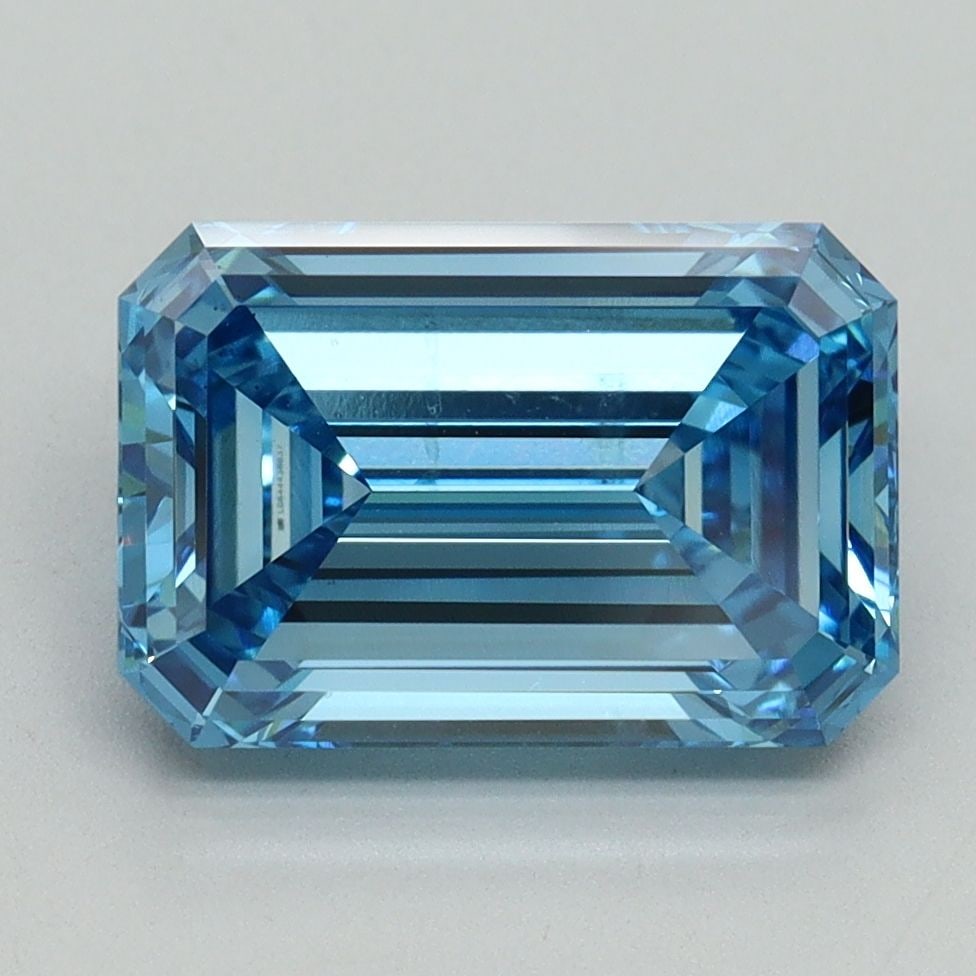 Loose Diamond - EMERALD 3.17ct Fancy Vivid Blue VS2: Loose Diamond - EMERALD 3.17ct Fancy Vivid Blue VS2 Source: This is a real non-mined Diamond that has been grown in a lab Shape: EMERALD Carats: 3.17 Color: Fancy Vivid Blue Certification: IGI Video: