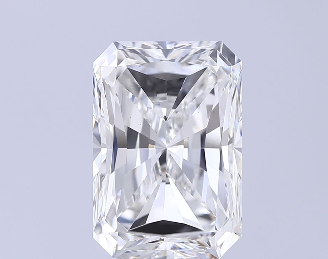 Loose Diamond - RADIANT 4.51ct F VS1: Loose Diamond - RADIANT 4.51ct F VS1 Source: This is a real non-mined Diamond that has been grown in a lab Shape: RADIANT Carats: 4.51 Color: F Clarity: VS1 Certification: IGI Video: