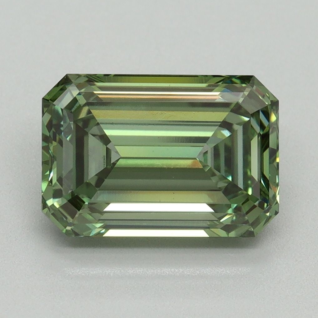 Loose Diamond - EMERALD 3.07ct Fancy Vivid Green VS1: Loose Diamond - EMERALD 3.07ct Fancy Vivid Green VS1 Source: This is a real non-mined Diamond that has been grown in a lab Shape: EMERALD Carats: 3.07 Color: Fancy Vivid Green Certification: IGI Video