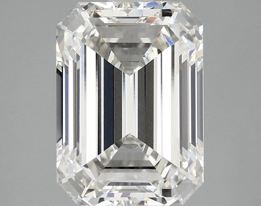 Loose Diamond - EMERALD 3.08ct G VS1: Loose Diamond - EMERALD 3.08ct G VS1 Source: This is a real non-mined Diamond that has been grown in a lab Shape: EMERALD Carats: 3.08 Color: G Clarity: VS1 Certification: IGI Video: