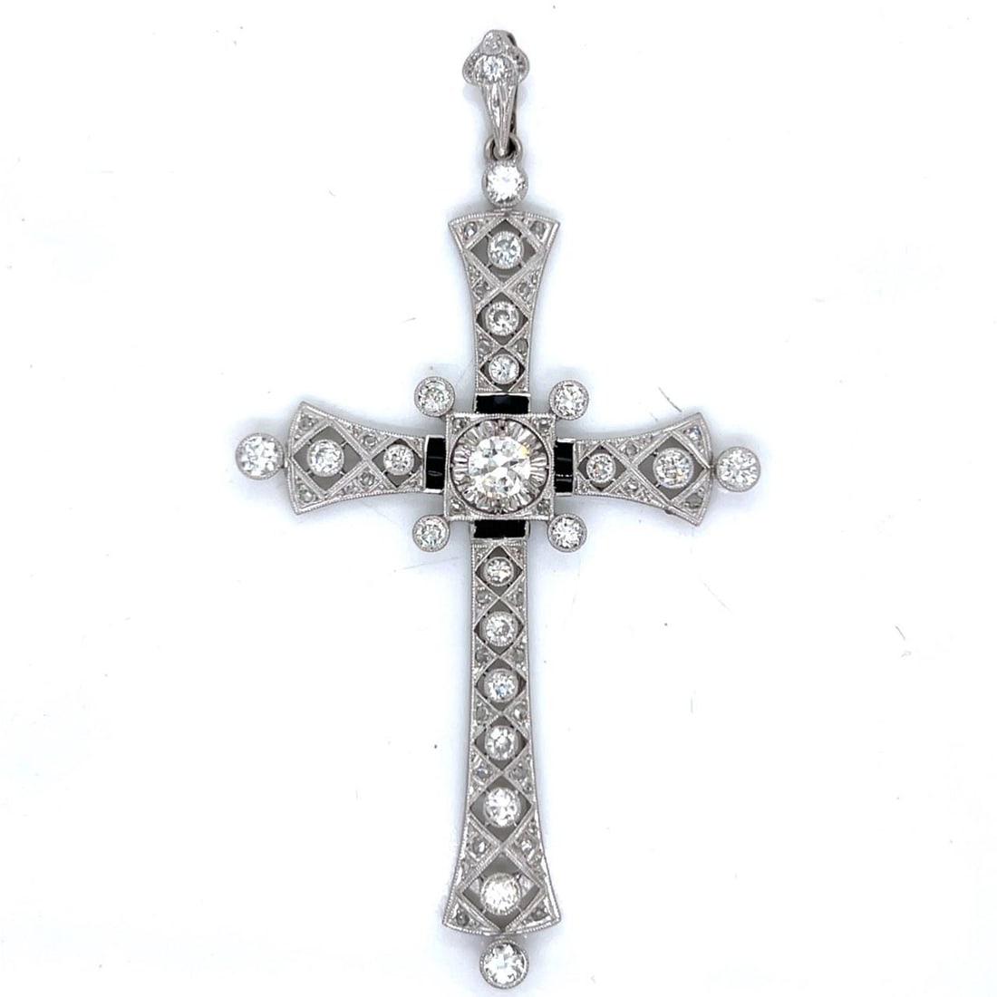 Art Deco Platinum Cross Pendant 3.50 Ct Diamonds G-H VVS Clarity: Art Deco Platinum Cross Pendant 3.50 Ct Diamonds G-H VVS Clarity This exquisite Art Deco Platinum Cross Pendant features a stunning design and is adorned with a total diamond weight of approximately 3