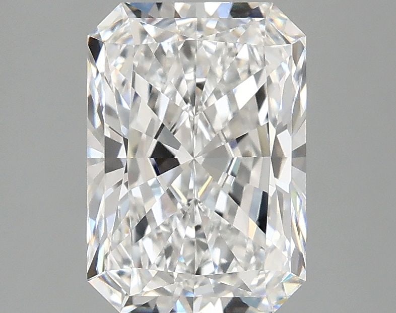 Loose Diamond - RADIANT 2.08ct D VVS1: Loose Diamond - RADIANT 2.08ct D VVS1 Source: This is a real non-mined Diamond that has been grown in a lab Shape: RADIANT Carats: 2.08 Color: D Clarity: VVS1 Certification: IGI Video: