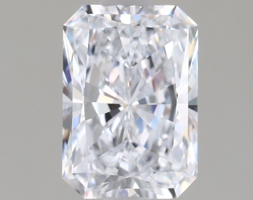 Loose Diamond - RADIANT 1.01ct E VS1: Loose Diamond - RADIANT 1.01ct E VS1 Source: This is a real non-mined Diamond that has been grown in a lab Shape: RADIANT Carats: 1.01 Color: E Clarity: VS1 Certification: IGI Video: