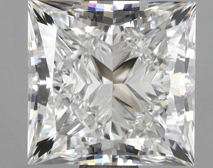Loose Diamond - PRINCESS 3.02ct E VVS1: Loose Diamond - PRINCESS 3.02ct E VVS1 Source: This is a real non-mined Diamond that has been grown in a lab Shape: PRINCESS Carats: 3.02 Color: E Clarity: VVS1 Certification: IGI Video: