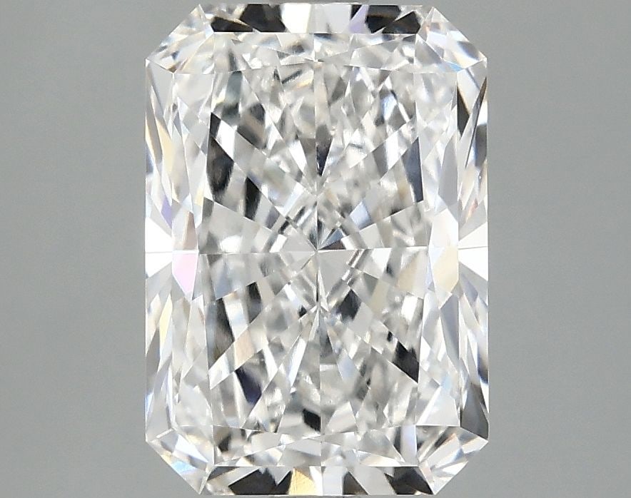 Loose Diamond - RADIANT 3.03ct F VVS2: Loose Diamond - RADIANT 3.03ct F VVS2 Source: This is a real non-mined Diamond that has been grown in a lab Shape: RADIANT Carats: 3.03 Color: F Clarity: VVS2 Certification: IGI Video: