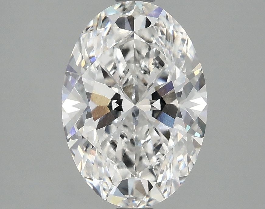 Loose Diamond - OVAL 2.1ct E VVS2: Loose Diamond - OVAL 2.1ct E VVS2 Source: This is a real non-mined Diamond that has been grown in a lab Shape: OVAL Carats: 2.1 Color: E Clarity: VVS2 Certification: GSI Video: