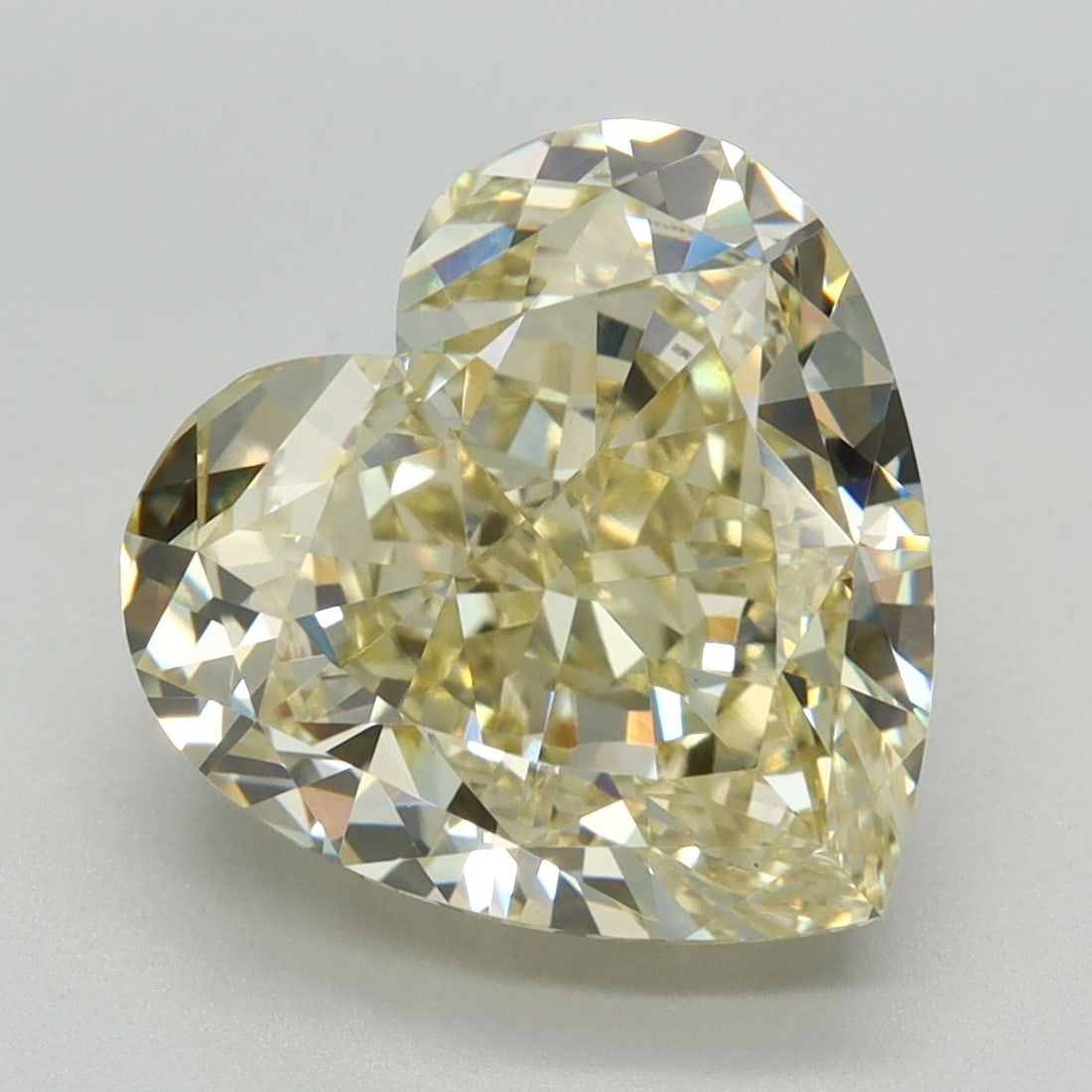 Loose Diamond - HEART 5.64ct Fancy Intense Yellow VS1: Loose Diamond - HEART 5.64ct Fancy Intense Yellow VS1 Source: This is a real non-mined Diamond that has been grown in a lab Shape: HEART Carats: 5.64 Color: Fancy Intense Yellow Certification: IGI Vid