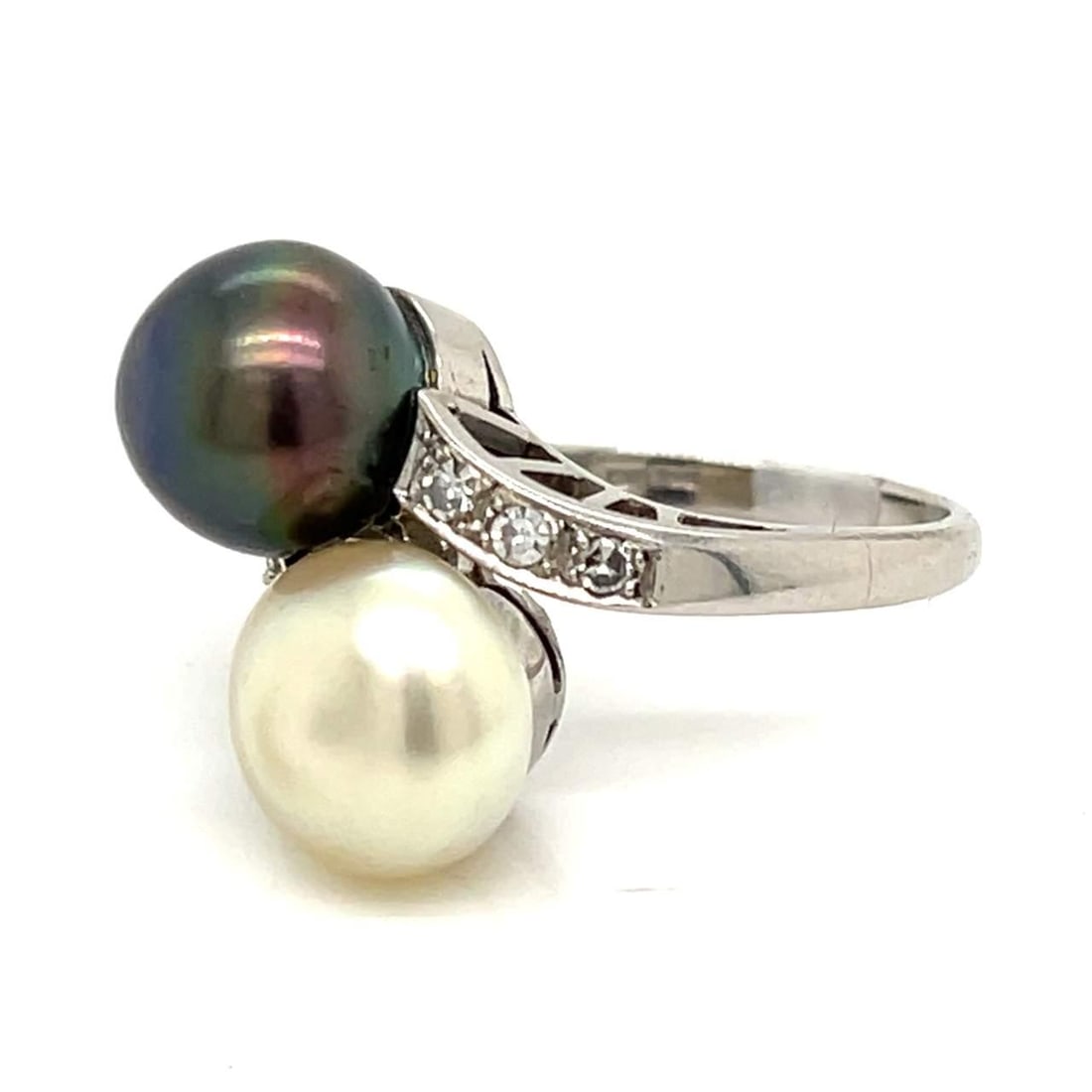 Art Deco Platinum Ring with GIA Certified Pearls and Diamonds (1 of 6)