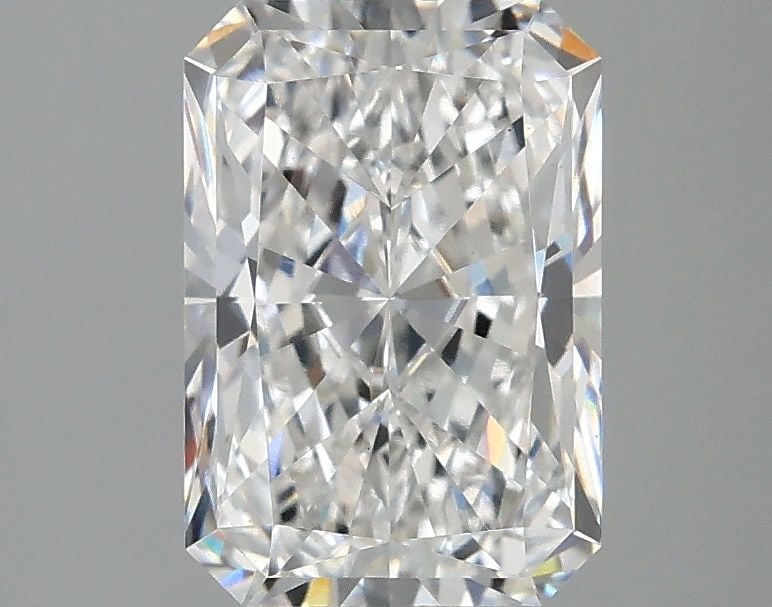 Loose Diamond - RADIANT 2.09ct E VS1: Loose Diamond - RADIANT 2.09ct E VS1 Source: This is a real non-mined Diamond that has been grown in a lab Shape: RADIANT Carats: 2.09 Color: E Clarity: VS1 Certification: IGI Video: