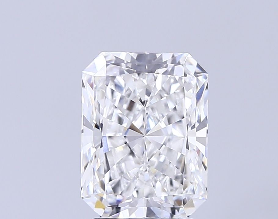 Loose Diamond - RADIANT 3.09ct E VVS2: Loose Diamond - RADIANT 3.09ct E VVS2 Source: This is a real non-mined Diamond that has been grown in a lab Shape: RADIANT Carats: 3.09 Color: E Clarity: VVS2 Certification: IGI Video: Video Link 