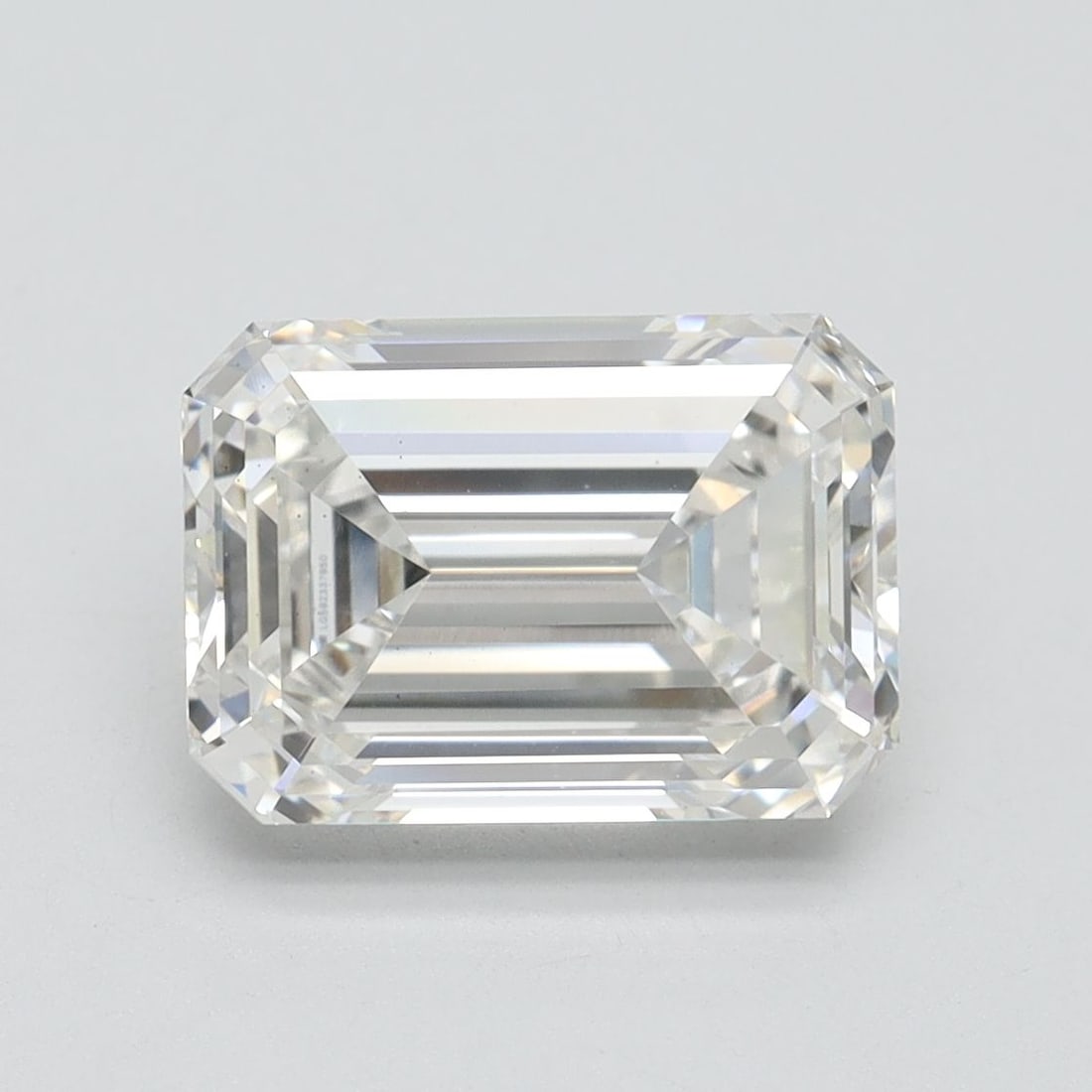 Loose Diamond - EMERALD 3.2ct G VS1: Loose Diamond - EMERALD 3.2ct G VS1 Source: This is a real non-mined Diamond that has been grown in a lab Shape: EMERALD Carats: 3.2 Color: G Clarity: VS1 Certification: IGI Video: