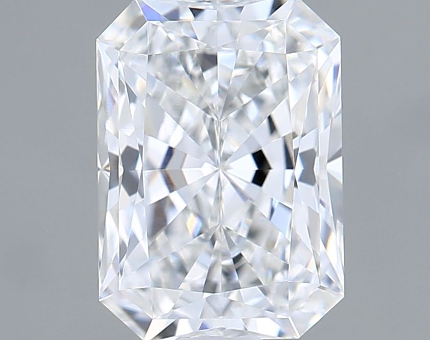 Loose Diamond - RADIANT 1.05ct E VVS2: Loose Diamond - RADIANT 1.05ct E VVS2 Source: This is a real non-mined Diamond that has been grown in a lab Shape: RADIANT Carats: 1.05 Color: E Clarity: VVS2 Certification: IGI Video: