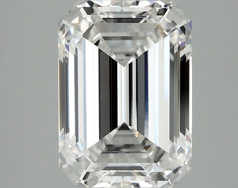 Loose Diamond - EMERALD 3.05ct E VS1: Loose Diamond - EMERALD 3.05ct E VS1 Source: This is a real non-mined Diamond that has been grown in a lab Shape: EMERALD Carats: 3.05 Color: E Clarity: VS1 Certification: IGI Video: