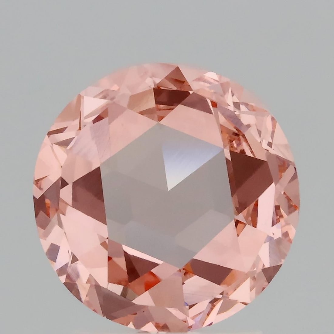 Loose Diamond - ROUND 1.96ct Fancy Intense Pink VVS2: Loose Diamond - ROUND 1.96ct Fancy Intense Pink VVS2 Source: This is a real non-mined Diamond that has been grown in a lab Shape: ROUND Carats: 1.96 Color: Fancy Intense Pink Certification: IGI Video: