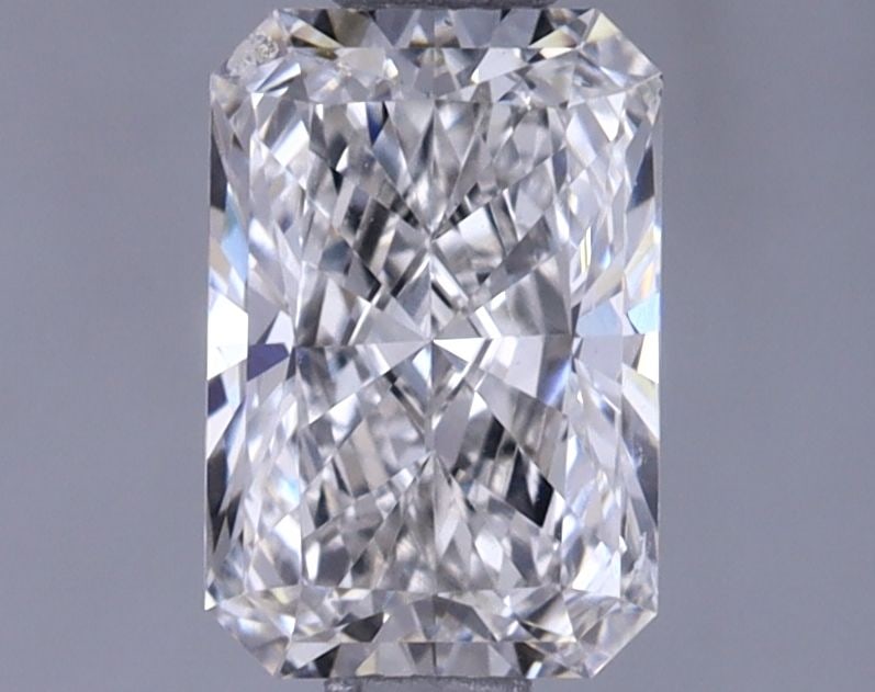Loose Diamond - RADIANT 0.9ct F VVS2: Loose Diamond - RADIANT 0.9ct F VVS2 Source: This is a real non-mined Diamond that has been grown in a lab Shape: RADIANT Carats: 0.9 Color: F Clarity: VVS2 Certification: IGI Video: