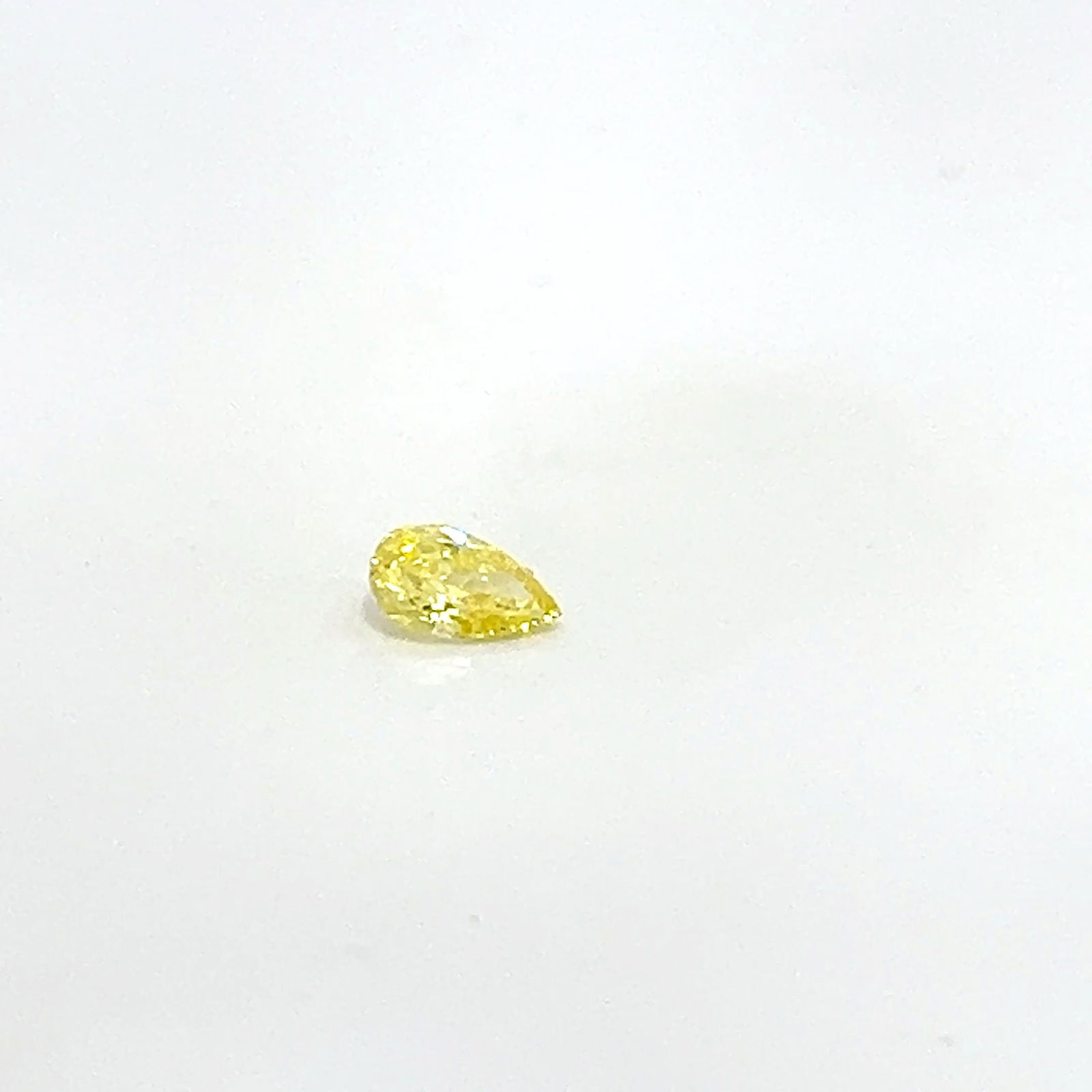 Loose Diamond - PEAR 0.38ct Fancy Yellow VS2 (1 of 1)