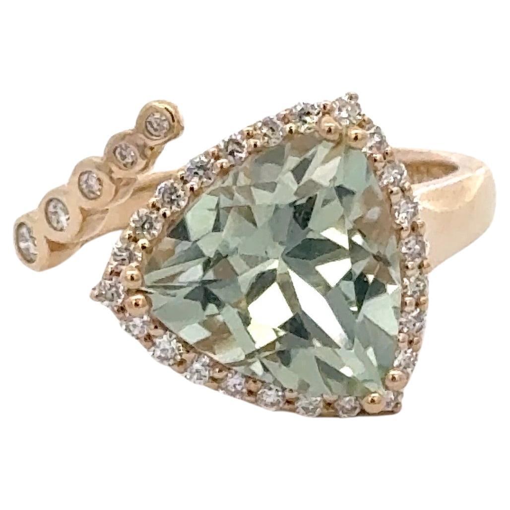 Mint Green Quartz Diamond Ring 3.11 Carats 14K Yellow Gold Harbor Diamonds: Mint Green Quartz Diamond Ring 3.11 Carats 14K Yellow Gold Harbor Diamonds This stunning Mint Green Quartz trillion shape diamond ring features a vibrant 3.11 carat Mint Green Quartz gemstone, elegant