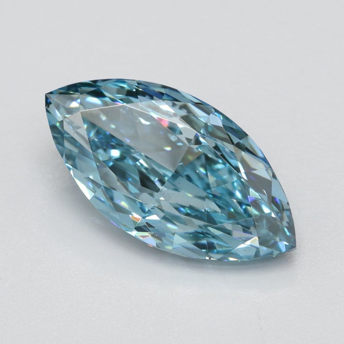 Loose Diamond - MARQUISE 1.47ct Fancy Vivid Blue VS2: Loose Diamond - MARQUISE 1.47ct Fancy Vivid Blue VS2 Source: This is a real non-mined Diamond that has been grown in a lab Shape: MARQUISE Carats: 1.47 Color: Fancy Vivid Blue Certification: NONE Vide