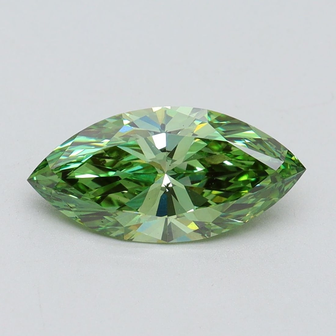 Loose Diamond - MARQUISE 1.61ct Fancy Vivid Green VS1: Loose Diamond - MARQUISE 1.61ct Fancy Vivid Green VS1 Source: This is a real non-mined Diamond that has been grown in a lab Shape: MARQUISE Carats: 1.61 Color: Fancy Vivid Green Certification: IGI Vid