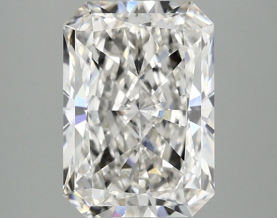 Loose Diamond - RADIANT 2.99ct G VVS2: Loose Diamond - RADIANT 2.99ct G VVS2 Source: This is a real non-mined Diamond that has been grown in a lab Shape: RADIANT Carats: 2.99 Color: G Clarity: VVS2 Certification: IGI Video: