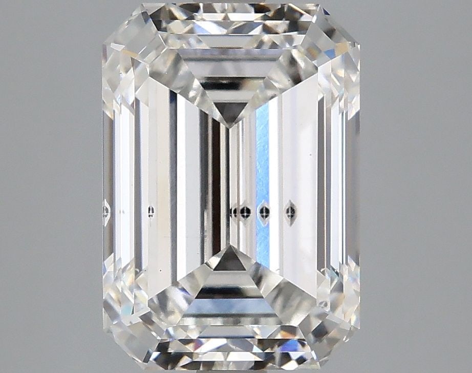 Loose Diamond - EMERALD 4.06ct F SI1: Loose Diamond - EMERALD 4.06ct F SI1 Source: This is a real non-mined Diamond that has been grown in a lab Shape: EMERALD Carats: 4.06 Color: F Clarity: SI1 Certification: IGI Video: