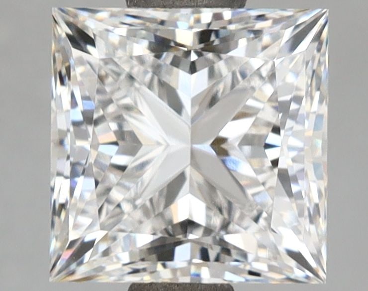 Loose Diamond - PRINCESS 2.51ct E VVS1: Loose Diamond - PRINCESS 2.51ct E VVS1 Source: This is a real non-mined Diamond that has been grown in a lab Shape: PRINCESS Carats: 2.51 Color: E Clarity: VVS1 Certification: IGI Video: