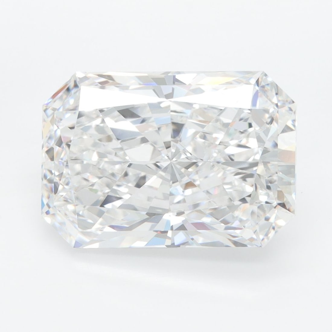 Loose Diamond - RADIANT 5.33ct D VVS1: Loose Diamond - RADIANT 5.33ct D VVS1 Source: This is a real non-mined Diamond that has been grown in a lab Shape: RADIANT Carats: 5.33 Color: D Clarity: VVS1 Certification: GIA Video: