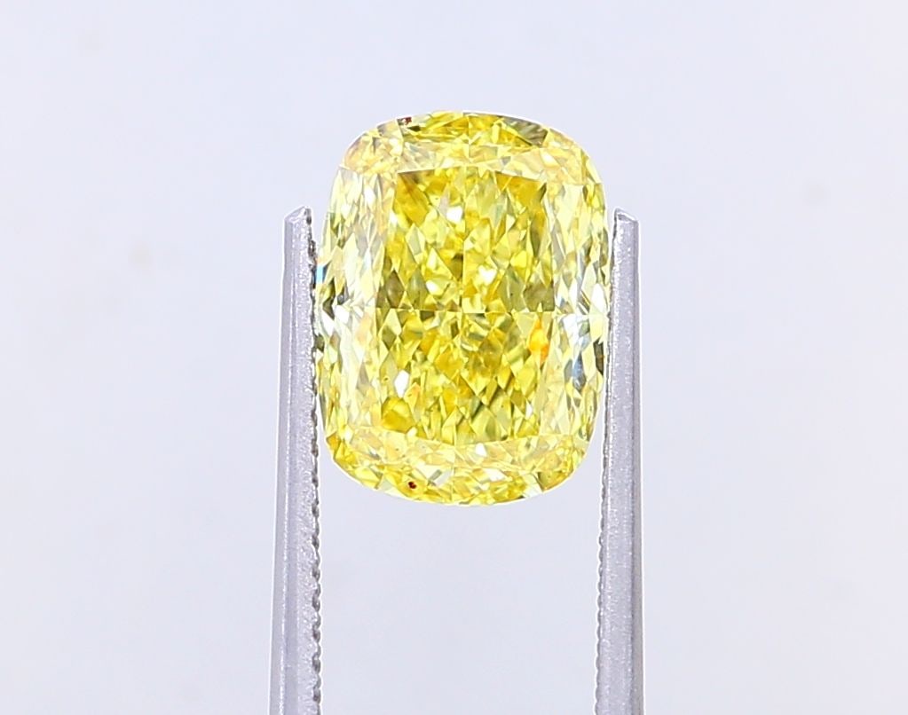 Loose Diamond - CUSHION MODIFIED 3.38ct Fancy Vivid Yellow VS2: Loose Diamond - CUSHION MODIFIED 3.38ct Fancy Vivid Yellow VS2 Source: This is a real non-mined Diamond that has been grown in a lab Shape: CUSHION MODIFIED Carats: 3.38 Color: Fancy Vivid Yellow Cert