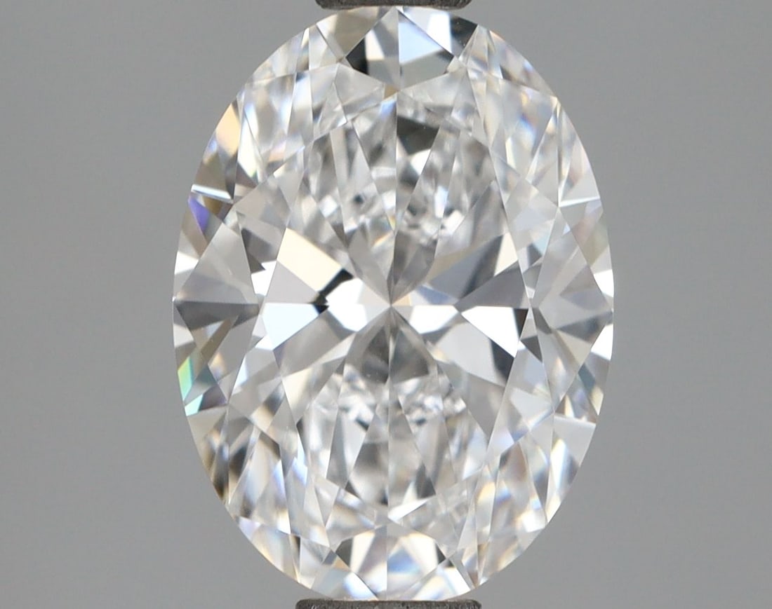 Loose Diamond - OVAL 2.08ct D VVS1: Loose Diamond - OVAL 2.08ct D VVS1 Source: This is a real non-mined Diamond that has been grown in a lab Shape: OVAL Carats: 2.08 Color: D Clarity: VVS1 Certification: IGI Video:
