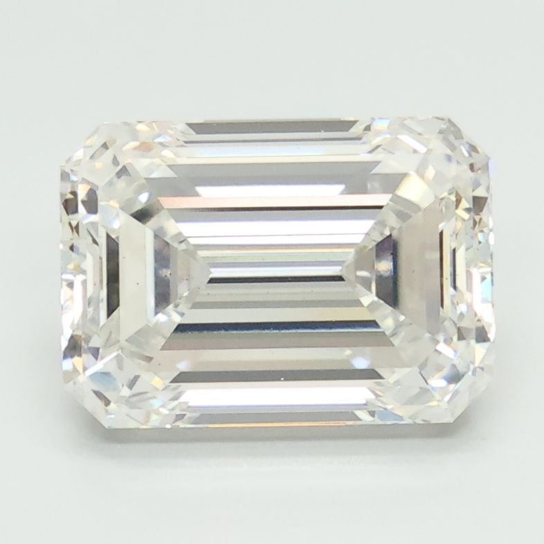 Loose Diamond - EMERALD 3.53ct E VS2: Loose Diamond - EMERALD 3.53ct E VS2 Source: This is a real non-mined Diamond that has been grown in a lab Shape: EMERALD Carats: 3.53 Color: E Clarity: VS2 Certification: IGI Video: