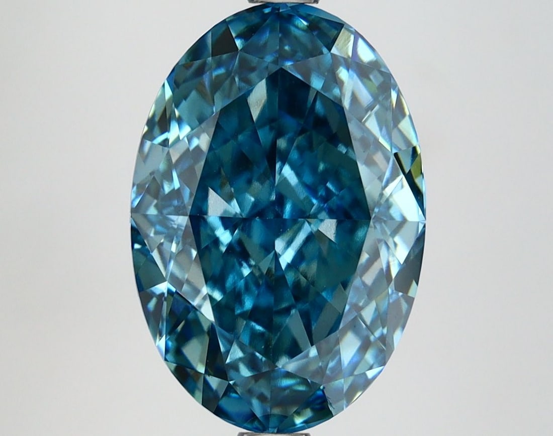 Loose Diamond - OVAL 4.57ct Fancy Vivid Blue VS1: Loose Diamond - OVAL 4.57ct Fancy Vivid Blue VS1 Source: This is a real non-mined Diamond that has been grown in a lab Shape: OVAL Carats: 4.57 Color: Fancy Vivid Blue Certification: IGI Video: