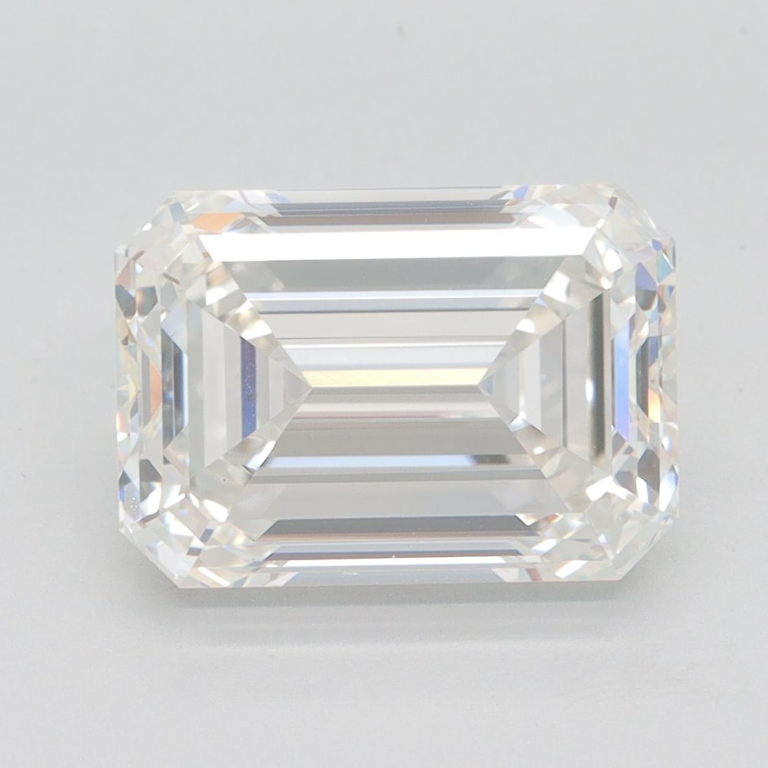 Loose Diamond - EMERALD 5.06ct H VVS2: Loose Diamond - EMERALD 5.06ct H VVS2 Source: This is a real non-mined Diamond that has been grown in a lab Shape: EMERALD Carats: 5.06 Color: H Clarity: VVS2 Certification: IGI Video: